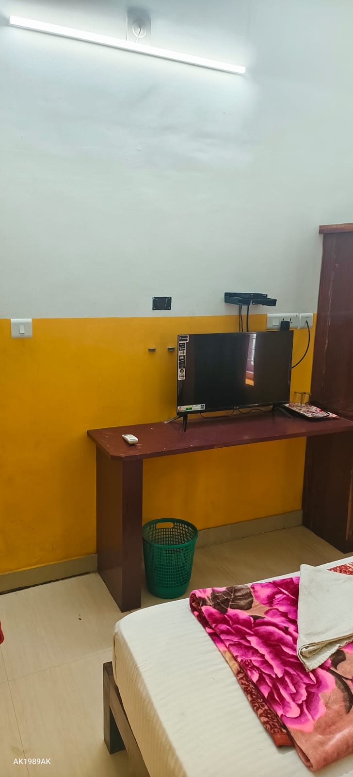 TV on table at Jumayira International Kovalam